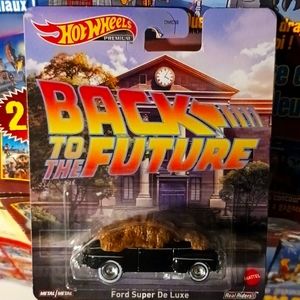 Hot Wheels Premium Ford Super Deluxe- Back To The Future, OneSize, Black & Brown